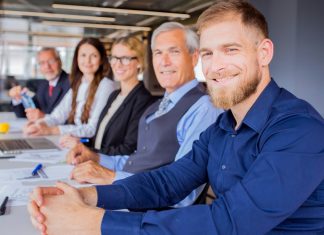 Mit jelent az operatív kifejezés a munka és az üzlet világában?